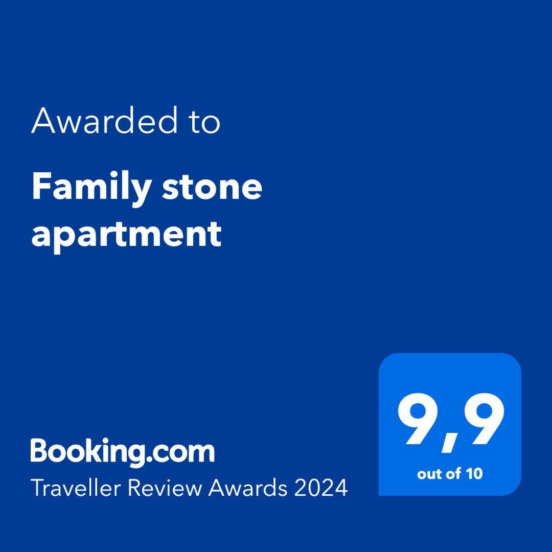 Family Stone Apartment Kyparissía Eksteriør bilde